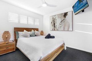 1 bedroom, desk, iron/ironing board, free WiFi