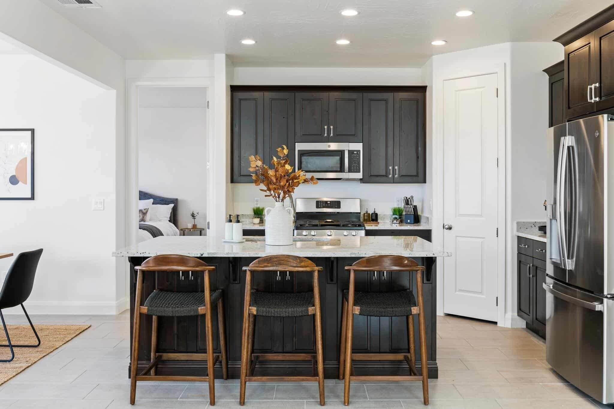 House, 5 Bedrooms | Private kitchen | Fridge, oven, coffee/tea maker, toaster