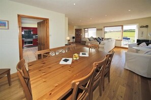 Cottage | Private kitchen | Fridge, dishwasher, electric kettle, toaster - Eleri (Pwllheli)