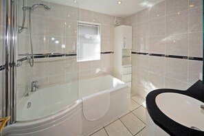 Cottage | Bathroom | Shower - Eleri (Pwllheli)