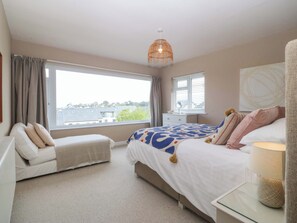 5 bedrooms, individually decorated, individually furnished, free WiFi - Nyth Y Fran (Pwllheli)