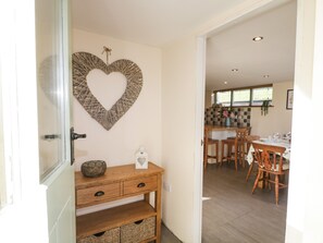 Cottage | Cuisine privée | Réfrigérateur, lave-vaisselle, bouilloire électrique, grille-pain
