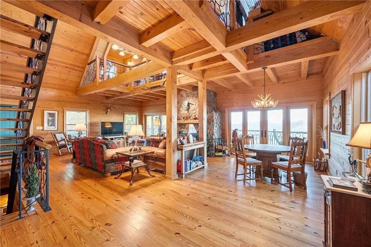 智能电视、壁炉、乒乓球