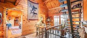Rustic/Modern Lodge near French Lick - Groups and Families