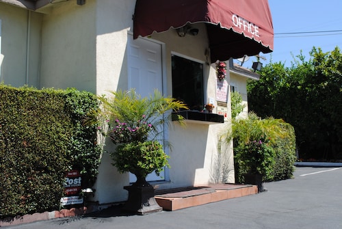 Rose Bowl Motel