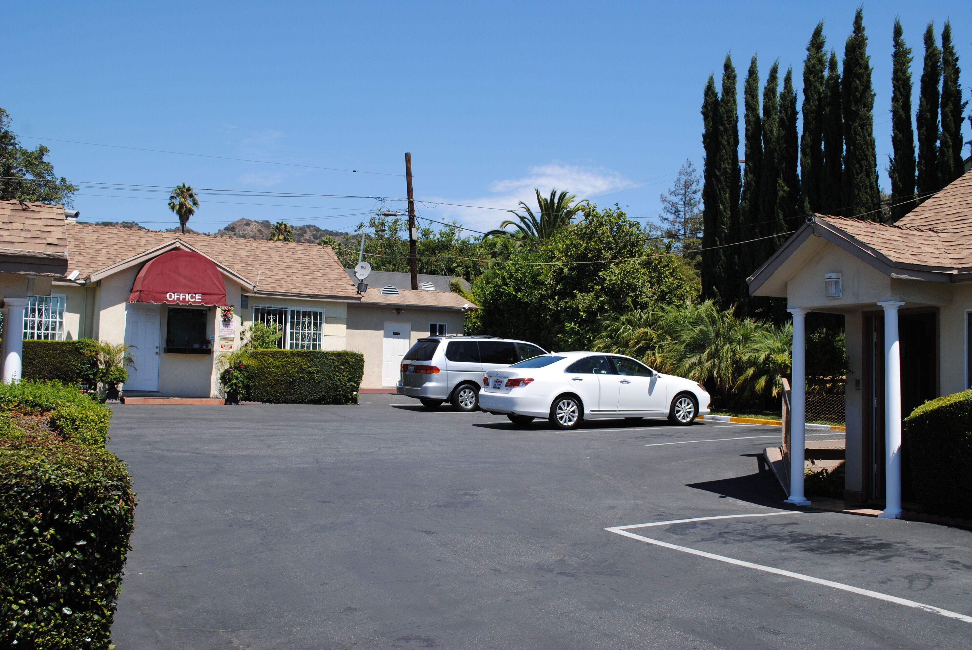 Photo - Rose Bowl Motel