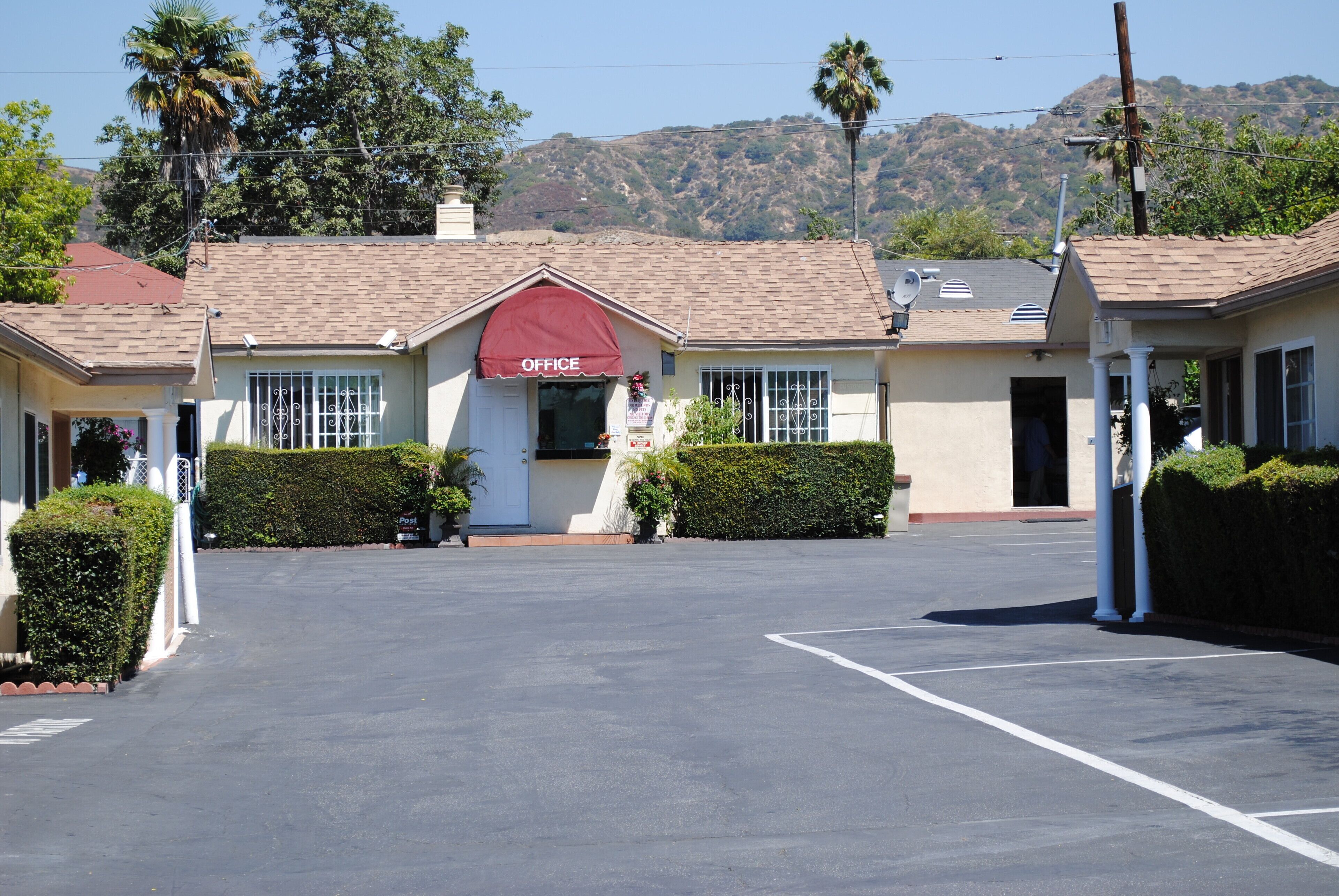 Photo - Rose Bowl Motel