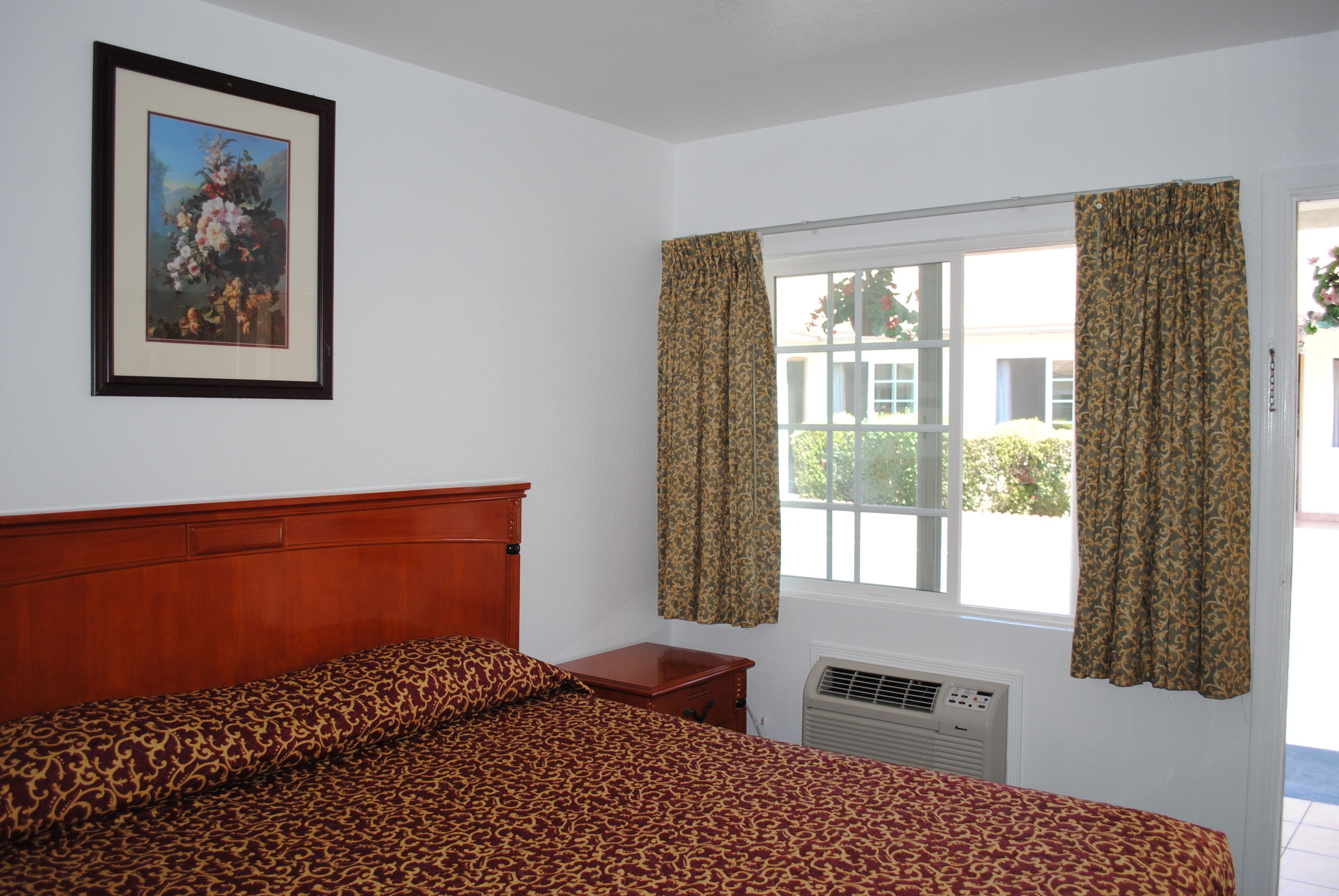 Photo - Rose Bowl Motel