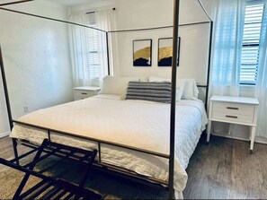 4 slaapkamers, een strijkplank/strijkijzer, wifi, beddengoed