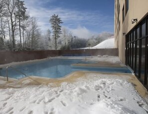 Indoor pool, outdoor pool - SilverCreek-2 Bedroom, 2 Bath Condo on the slopes w/ night skiing! (Snowshoe)