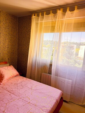 1 soverom, strykejern/-brett, wi-fi og sengetøy