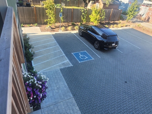 #203 New 2BR Condo near Evergreen State Fairgrounds