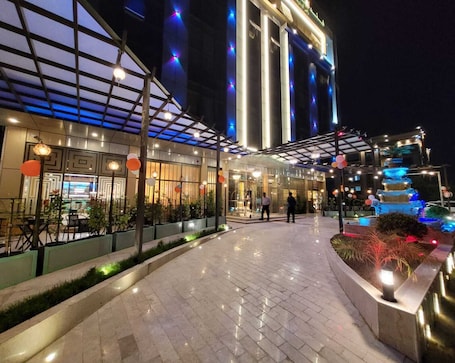 Front of property - evening/night