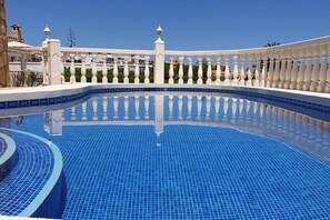 Villa | Pool | Outdoor pool - Benitachell - Villa - Sleeps 4 - Pool - Parking (Benitachell)