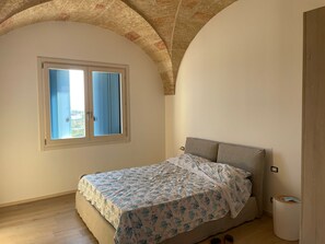 2 室のベッドルーム、WiFi