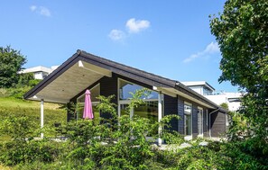 Exterior - Stunning home in Allinge (Allinge)