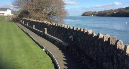 Lovely 4-bed Victorian House in Bangor by the sea