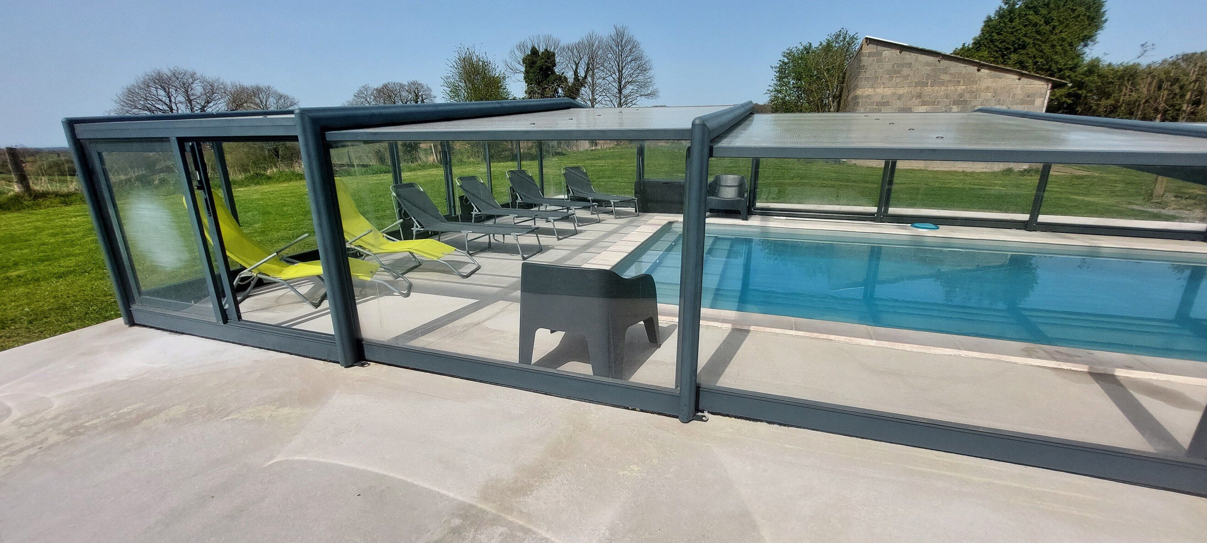 Indoor pool, outdoor pool