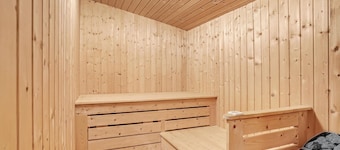 Awesome home in Hemmet with sauna
