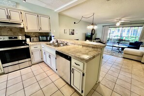 Frigorifero, microonde, forno