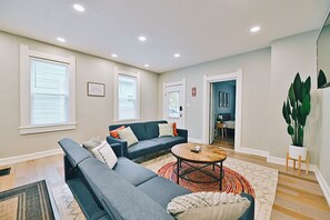 Smart TV, Hulu, streaming services, offices