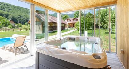 Cozy home in Gospic with sauna
