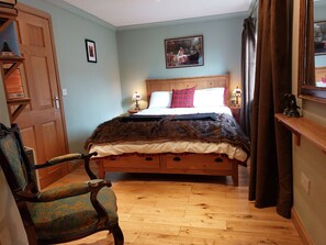 Cabaña | 1 habitación, tabla de planchar con plancha, wifi gratis y ropa de cama 