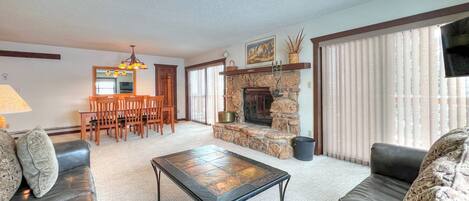 Televisión de pantalla plana, chimenea