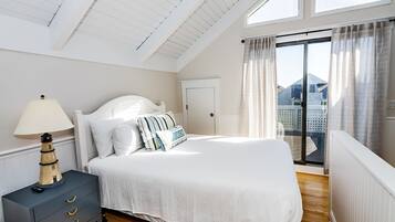 3 bedrooms, WiFi, bed sheets, wheelchair access