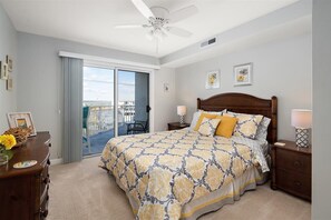3 chambres, fer et planche à repasser