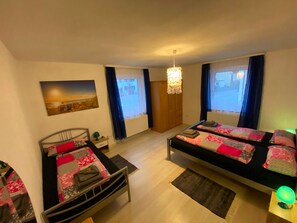 3 habitaciones, wifi gratis y ropa de cama