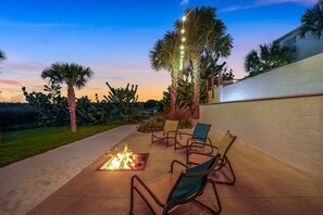 Terrace/patio - Key West Themed Lakefront Oasis with Liveaboard Sailboat! (Orlando)