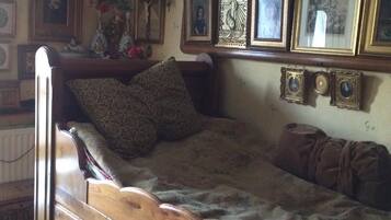 1 slaapkamer, een strijkplank/strijkijzer, gratis wifi