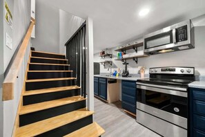 Refrigerador, horno, parrilla de estufa y lavavajillas 