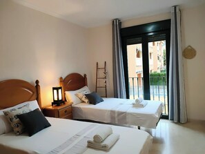 2 chambres, fer et planche à repasser, Wi-Fi gratuit