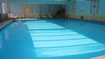 Innenpool, beheizter Pool