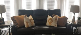 Newly renovated quaint little place