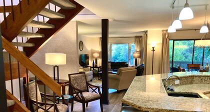 Big, beautiful home; 3 King bedrooms with granite and glass en suite baths.