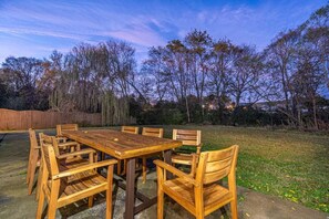 Outdoor dining