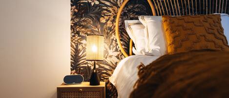 2 slaapkamers, een kluis op de kamer, een bureau