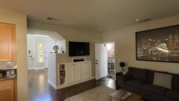 Smart TV, caminetto, monitor per computer, stampante