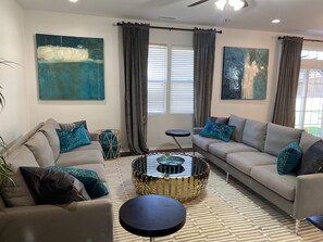 Smart TV - Cary Luxury Home-Fenced yard-POOL!!! (Cary)
