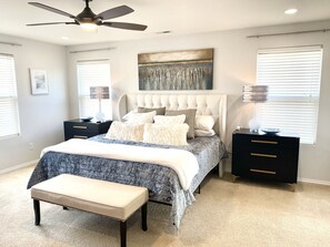 4 chambres, bureau, Wi-Fi gratuit, draps fournis