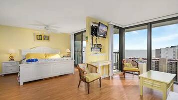 4 bedrooms, iron/ironing board, travel crib, free WiFi