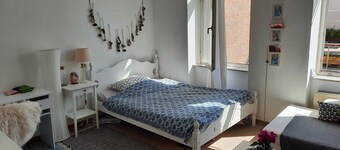 Bright and cozy room in a shared flat for 2 people. Close to the center.