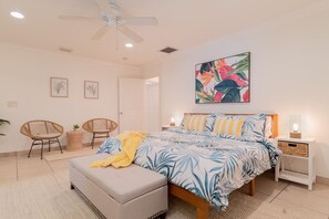 Schreibtisch, Bügeleisen/Bügelbrett, Reisekinderbett, kostenloses WLAN