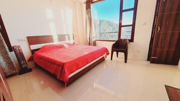 4 bedrooms, free WiFi, bed sheets