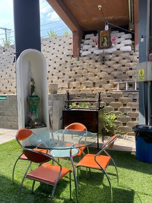 Terrace/patio - Confort Ejecutivo Suites Linda Vista (Guadalupe)
