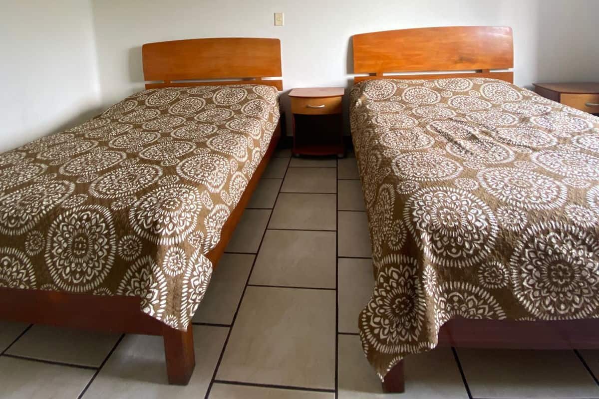 Traditional Apartment | Laptop workspace, individually furnished, bed sheets