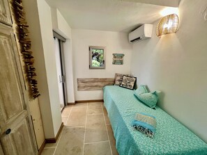 2 camere, ferro/asse da stiro, Wi-Fi gratuito, lenzuola